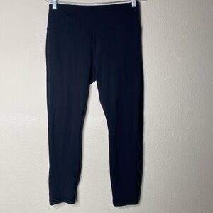 Lululemon Wunder under black satin trim women’s see measurements